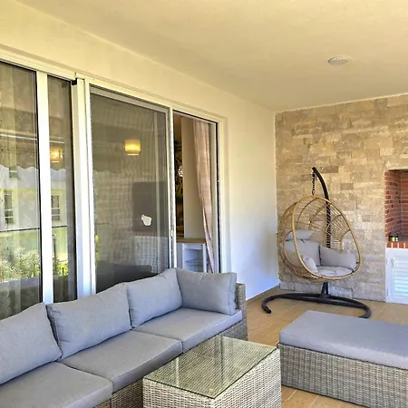 Apartment Olive Tree - Happy *